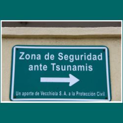 Tsunami-Warnschild in Chañaral