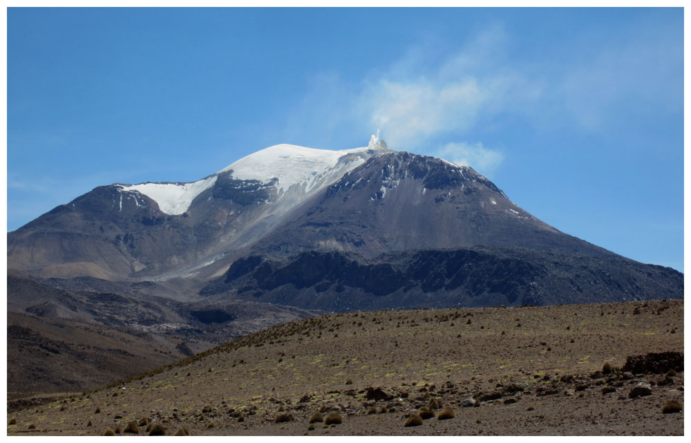 Reserva Nacional Las Vicuñas, Vulkan Guallatiri