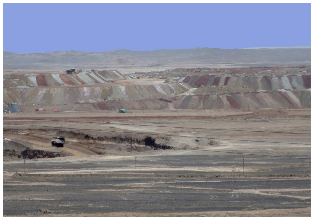 Kupfermine  bei Chuquicamata, Abraumhalden