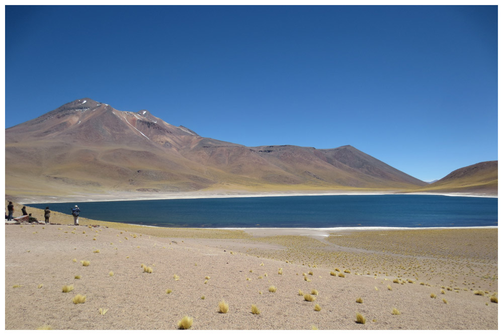 Laguna Miniques mit Cerro Mniques