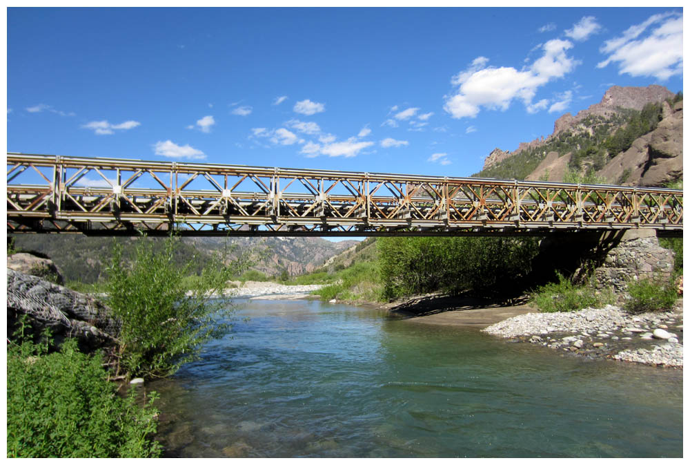 Brücke über den Rìo Cuyìn Manzano vor Confluencia