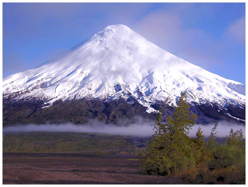 Vulkan Osorno von Petrohué aus