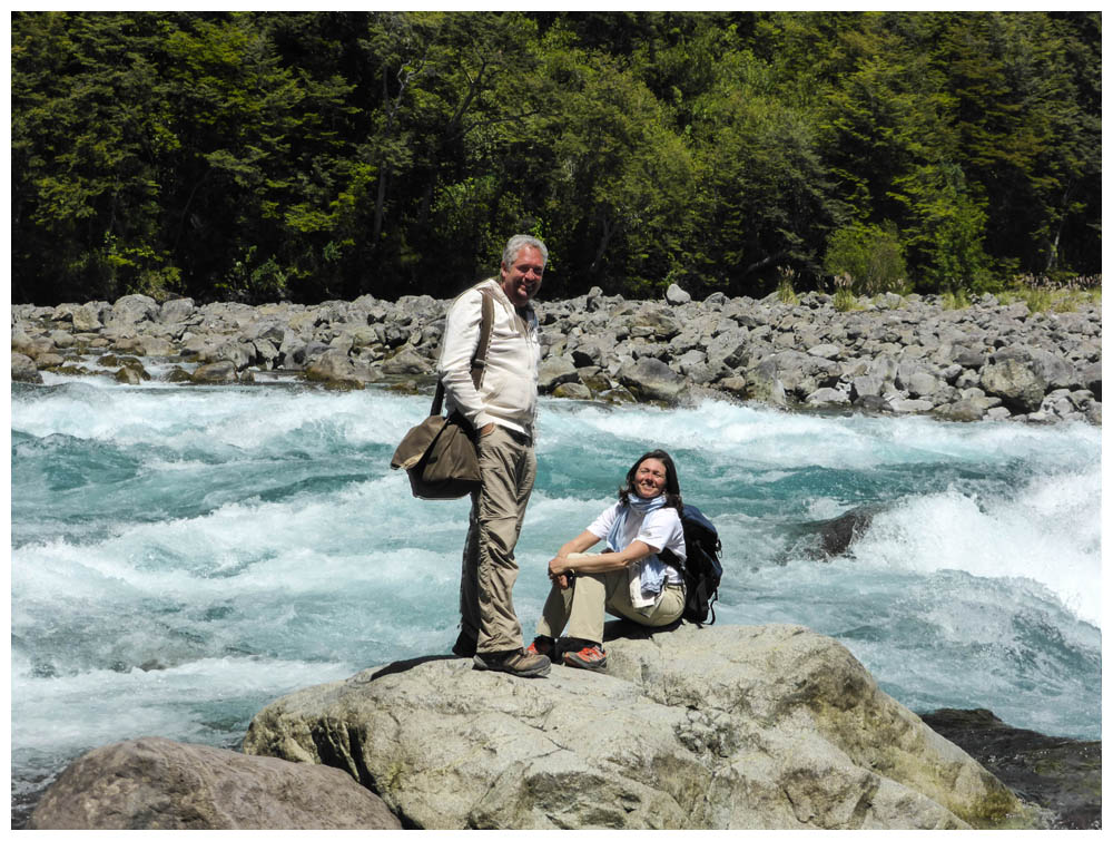 Claus und Sandra am Río Petrohué