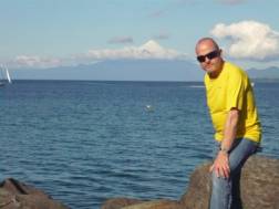 Wolfgang vor dem Lago Llanquihue und Vulkan Osorno