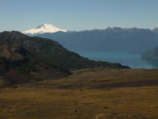 Lago Todos los Santos mit Vulkan Tronador