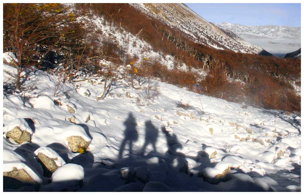 Wanderung im Nationalpark Torres del Paine im Winter